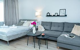 Bagno 7 Grey - Stacja Metra 300M - Underground Station 300M Better Rental